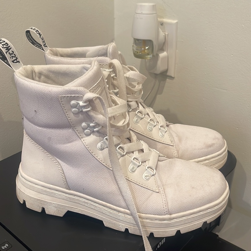 Doc Marten’s Womans Crisp White Air Waltz Boots Canvas SZ9 - Picture 4 of 5